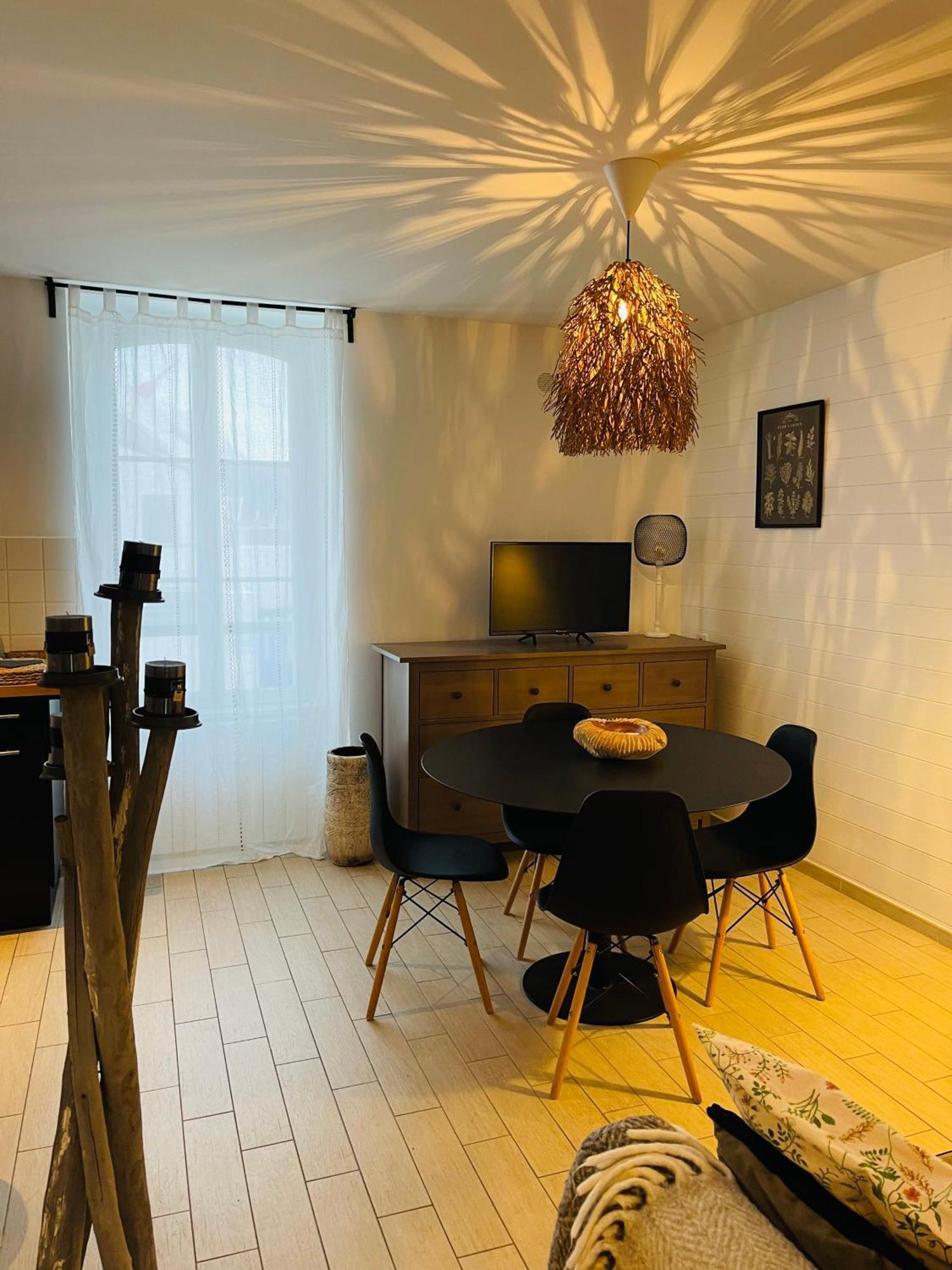 Et Fougeres Apartment Locmaria